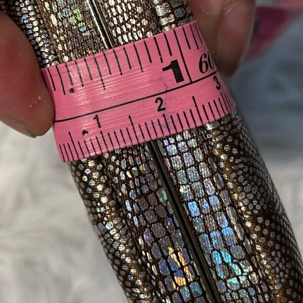 š„Host Pick!š„Ā Vintage Y2K HolographicāSilverāSnakeskināClutch - Picture 9 of 10